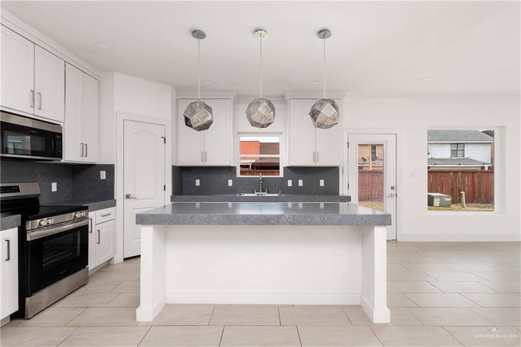 2339 South 42Nd Lane – photo 4