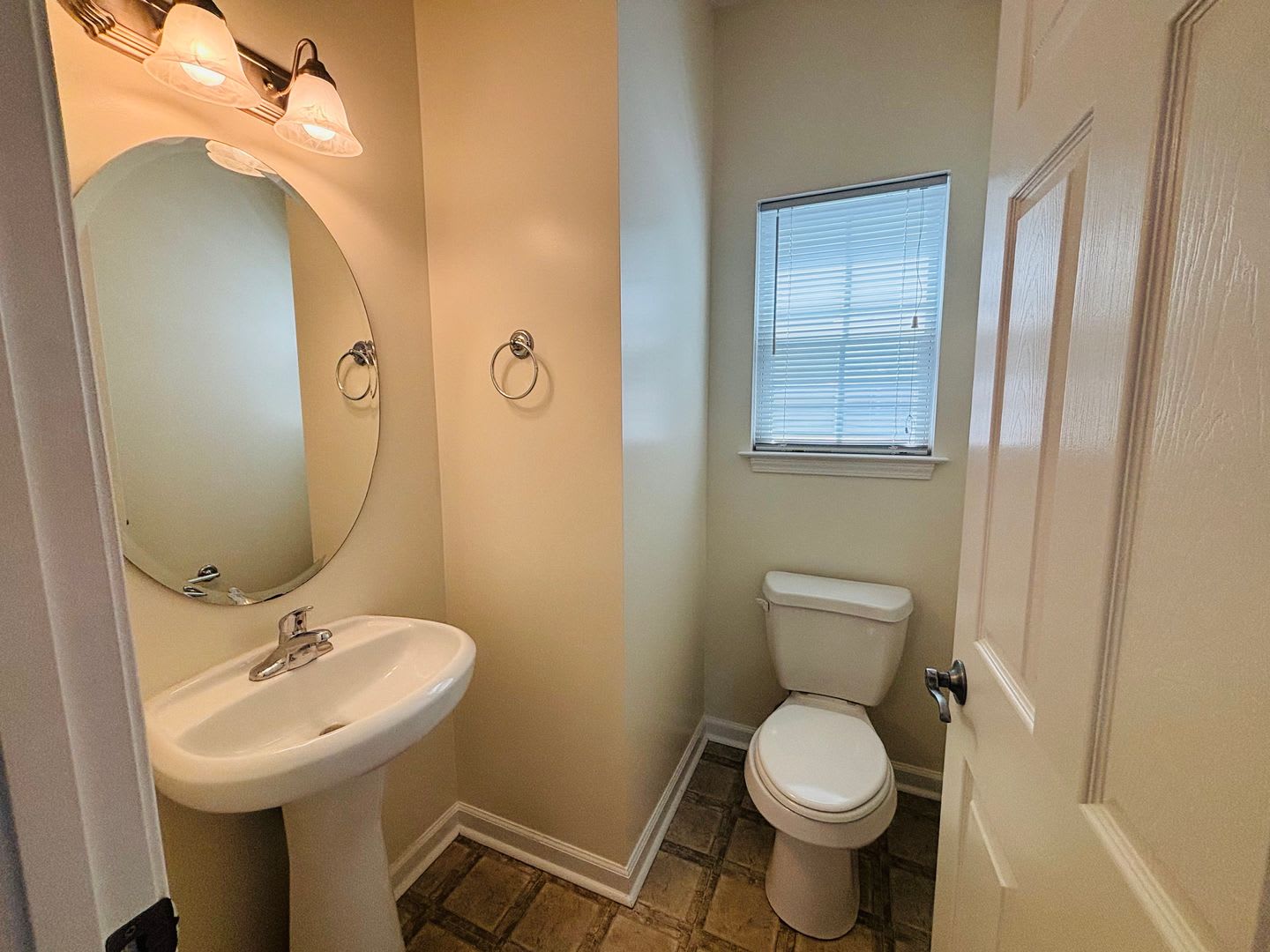 3 Bedroom 2.5 bath House – photo 4
