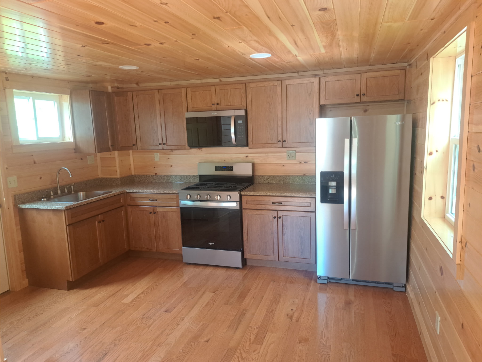 468 E Front St – photo 3
