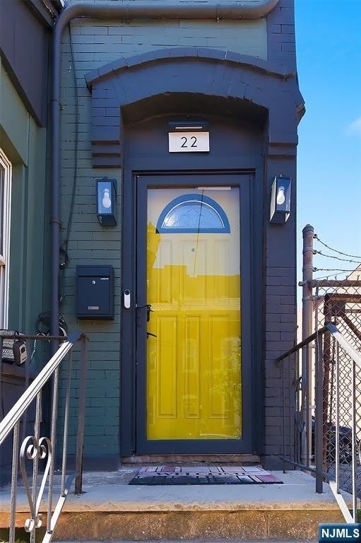 22 8Th Avenue – photo 2