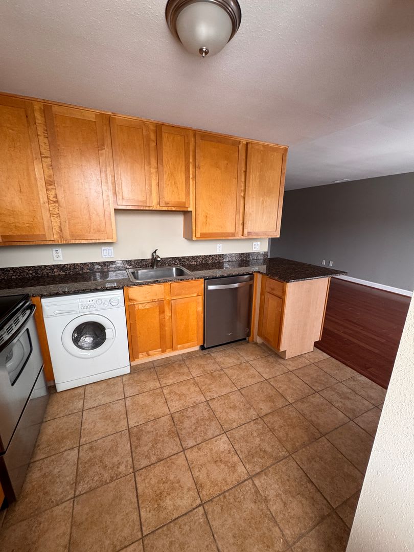 5630 PERSHING AVE #36 – photo 2