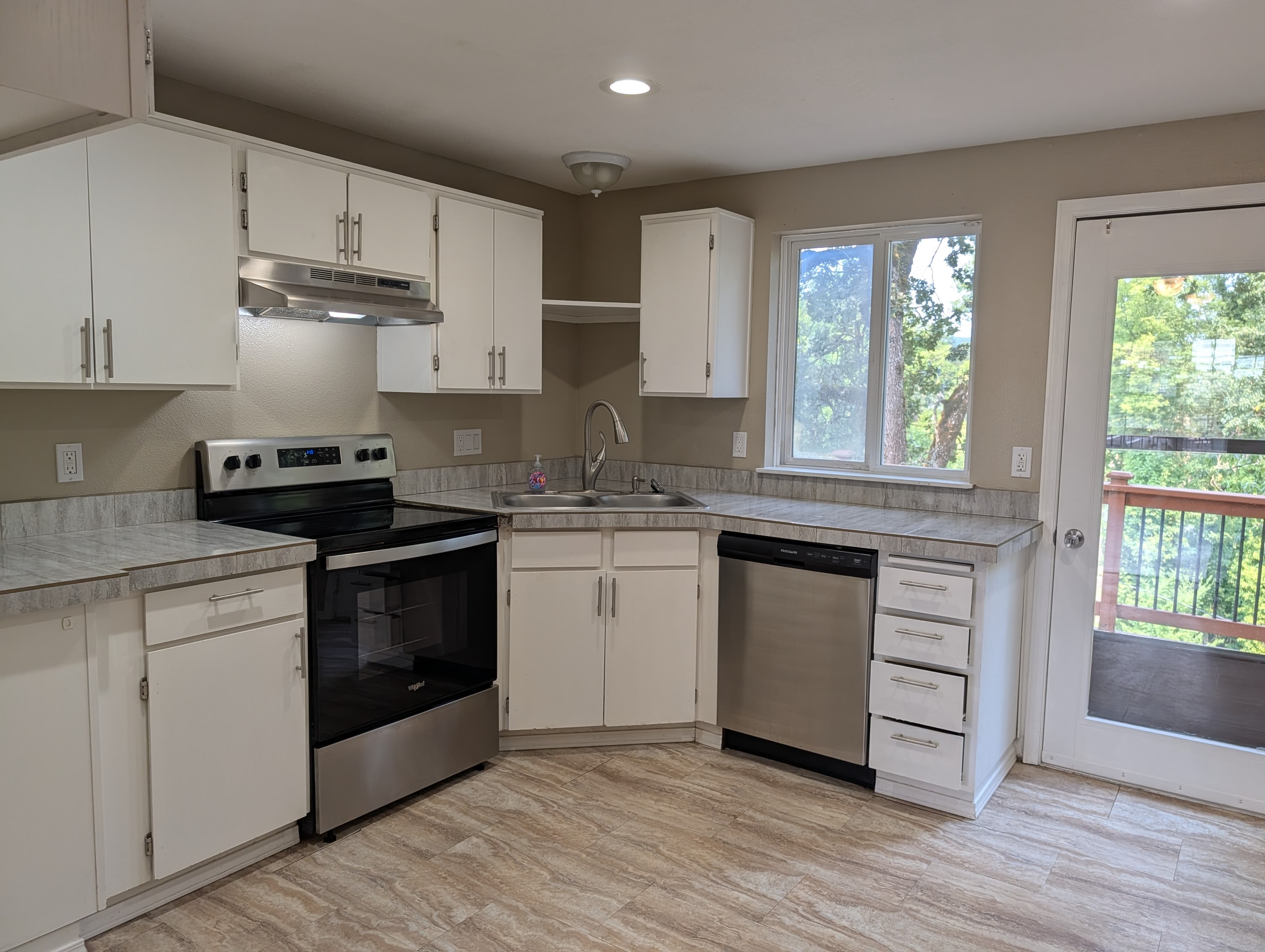 194 South 12th Street – photo 4