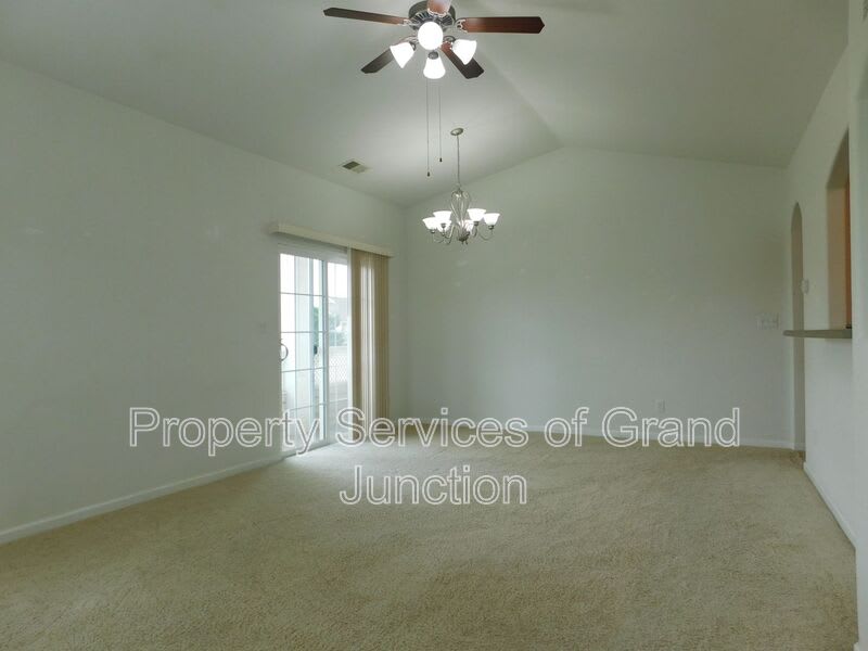 2464 Thunder Mountain Drive – photo 5