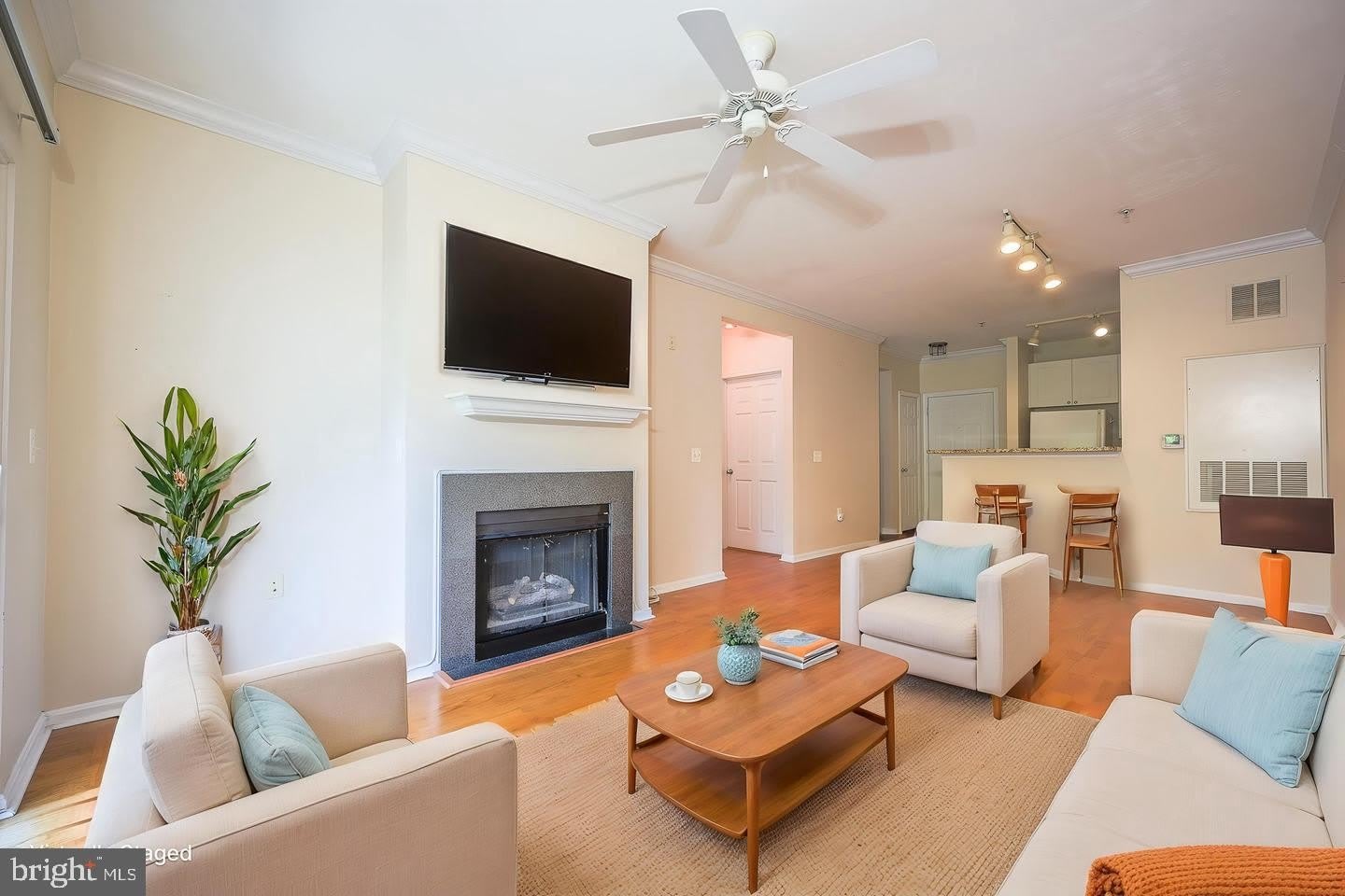 2765 CENTERBORO Drive – photo 2