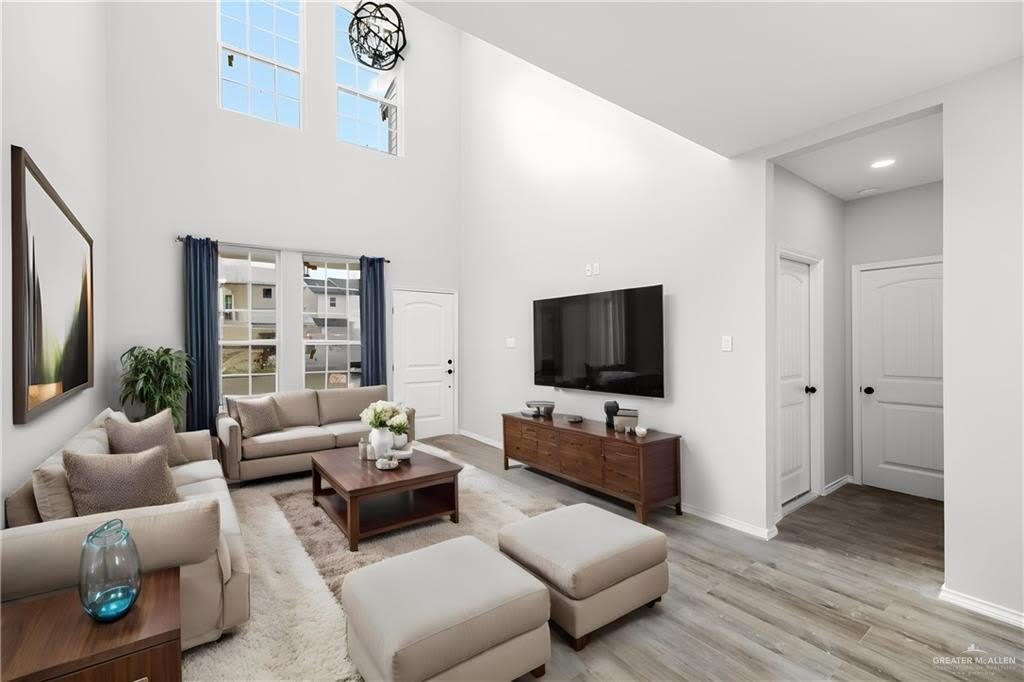 2017 Cassandra Street – photo 2