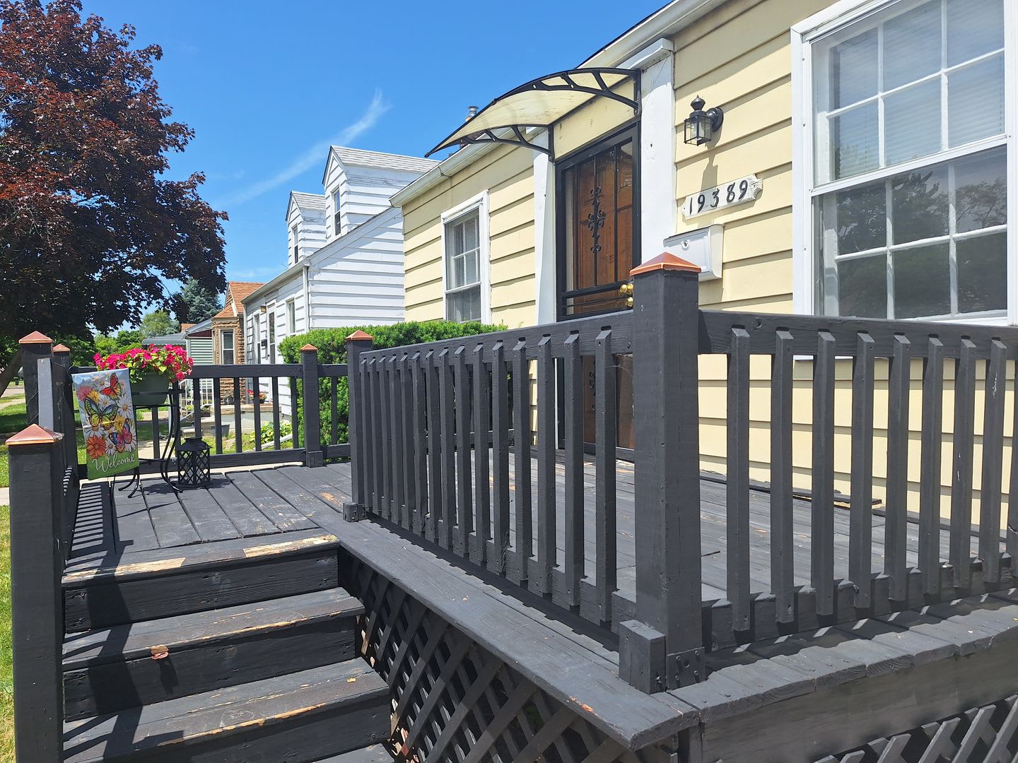 Charming 2 Bedroom Home In Harper Woods – photo 3