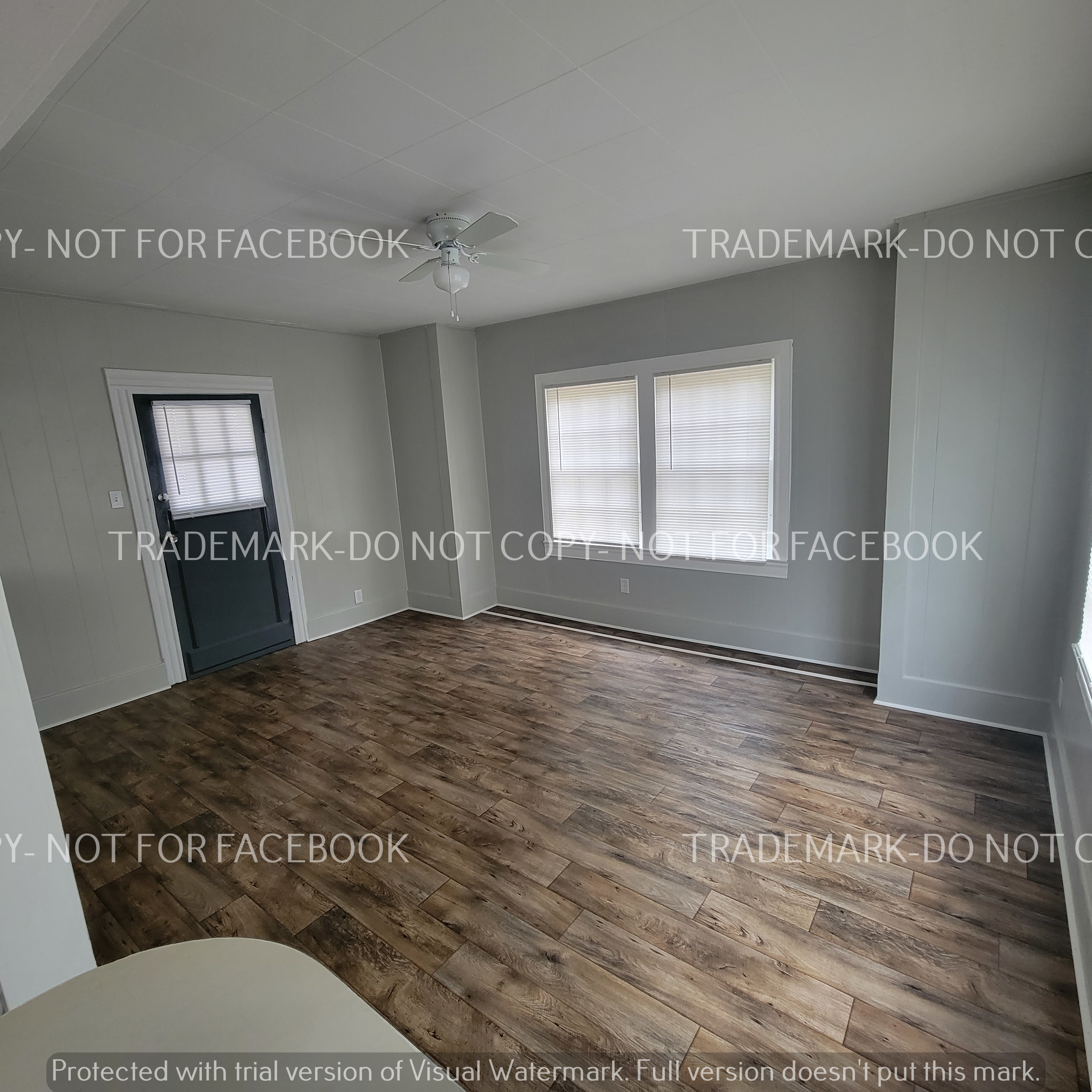 131 Eisenhower St – photo 2