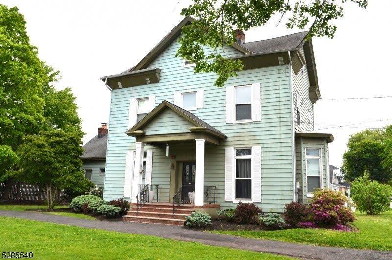 1800 Front St – photo 1