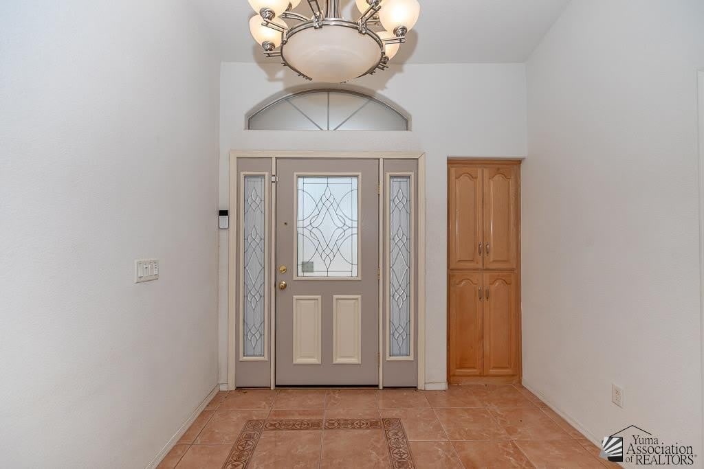 14710 BLANCO AVE – photo 4