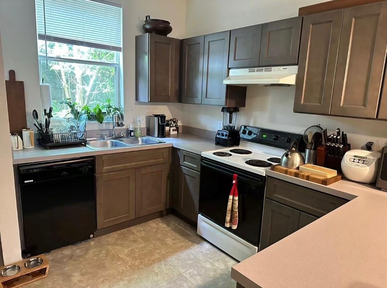 3940 SW 20TH Avenue – photo 3