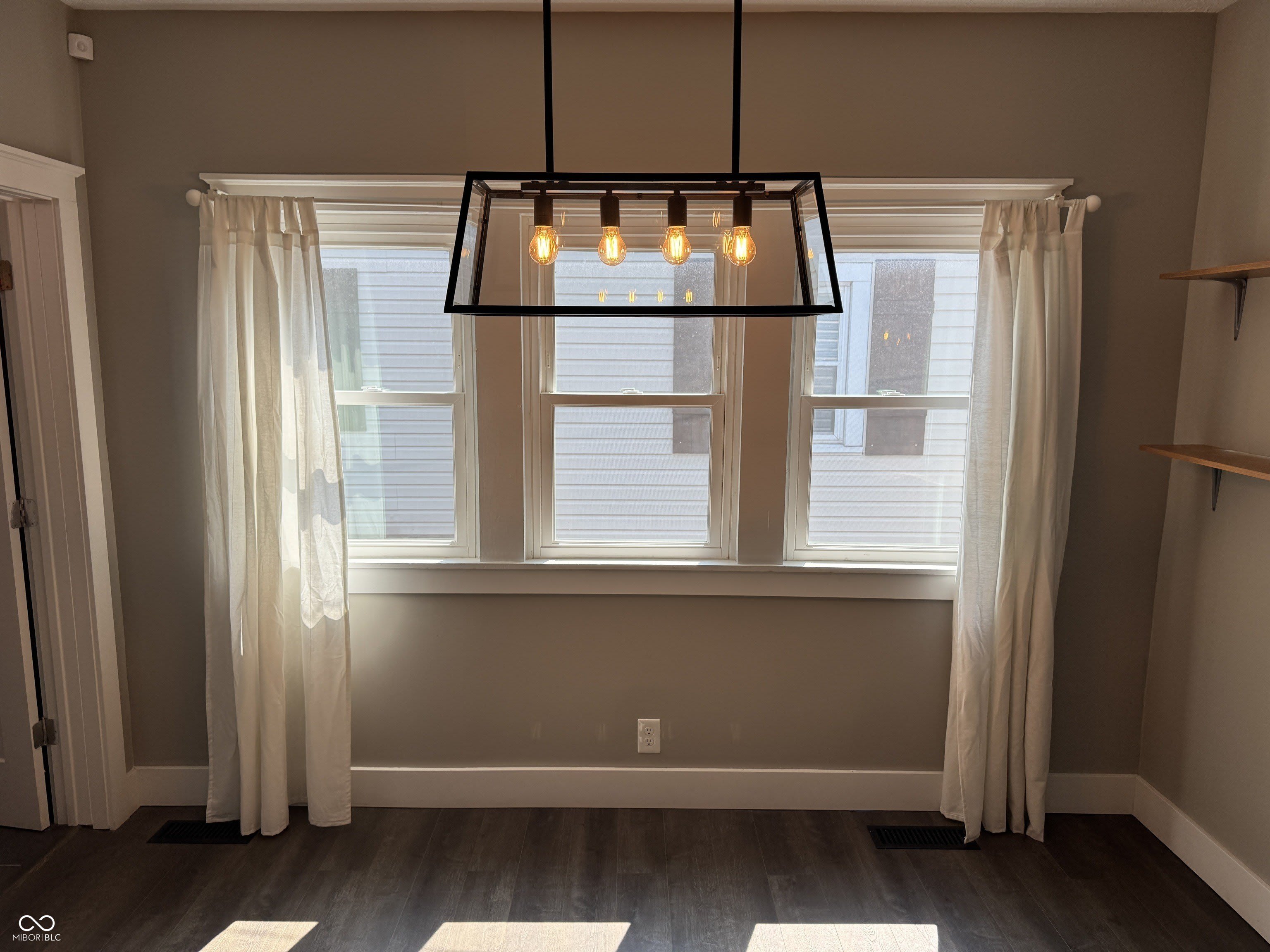 75 W Pearl Street – photo 3