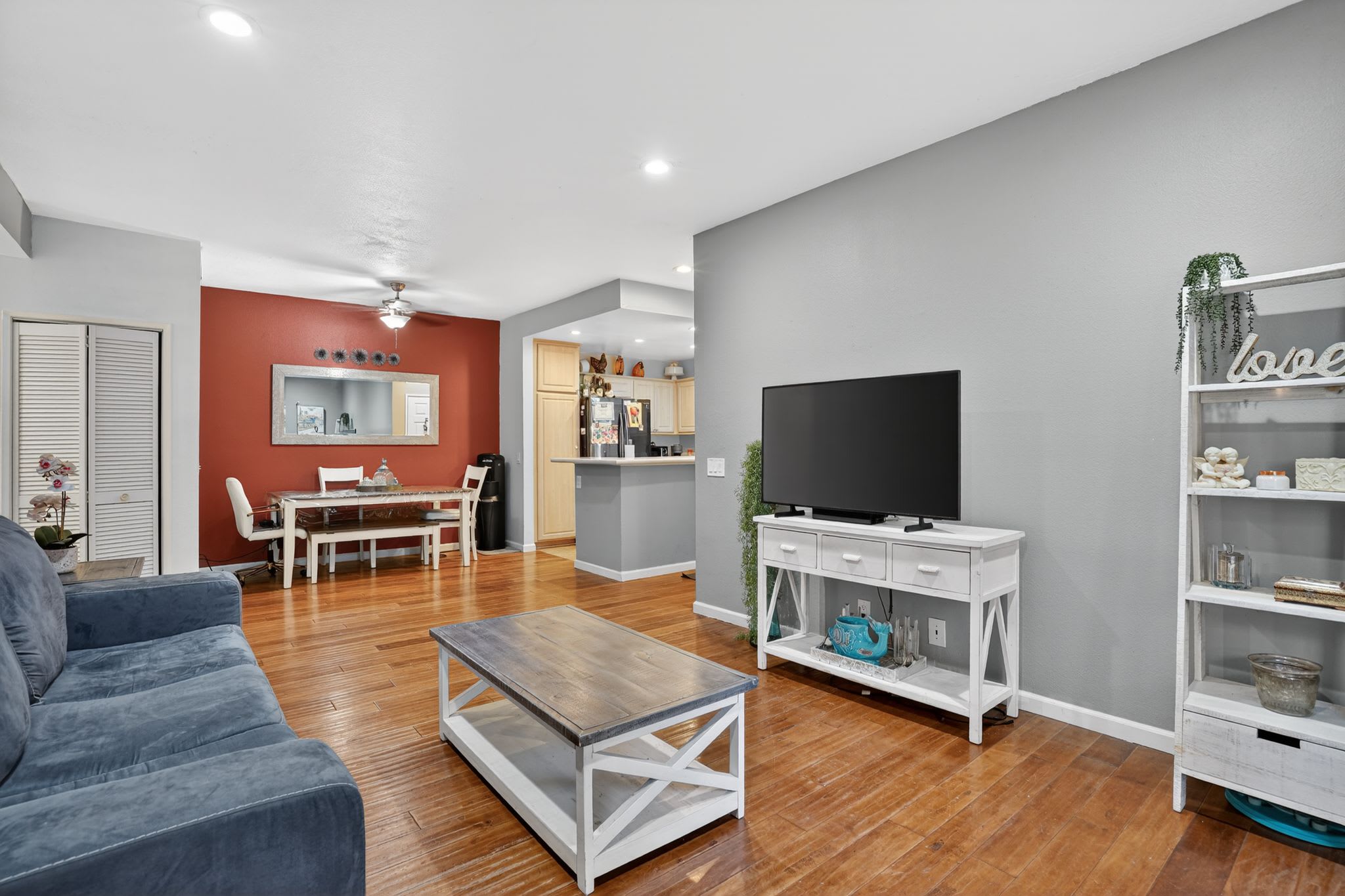 2381 Archwood Lane – photo 1