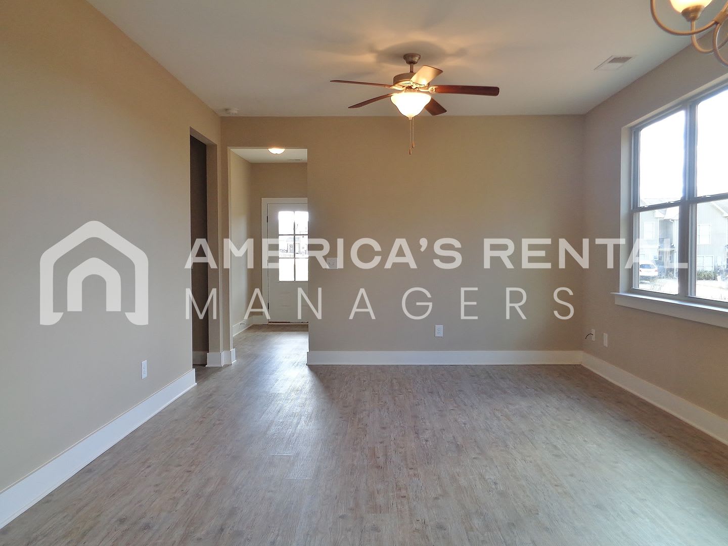 Townhome For Rent in Calera, AL – photo 3