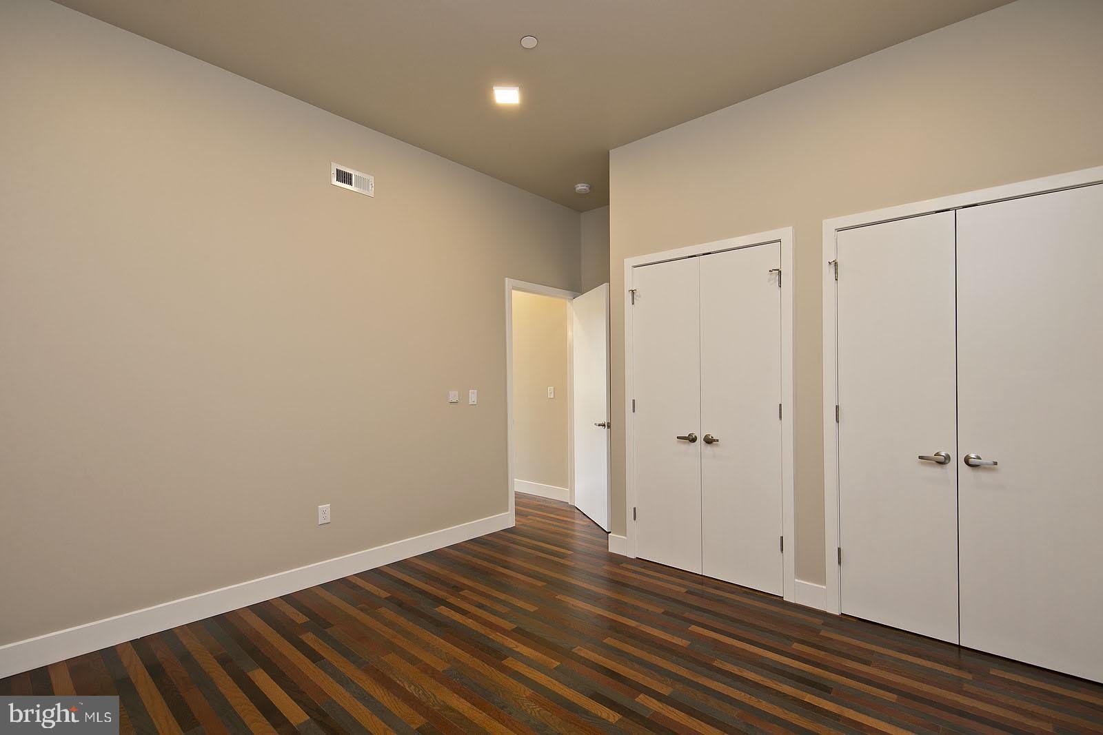 122 N Loudoun Street – photo 3