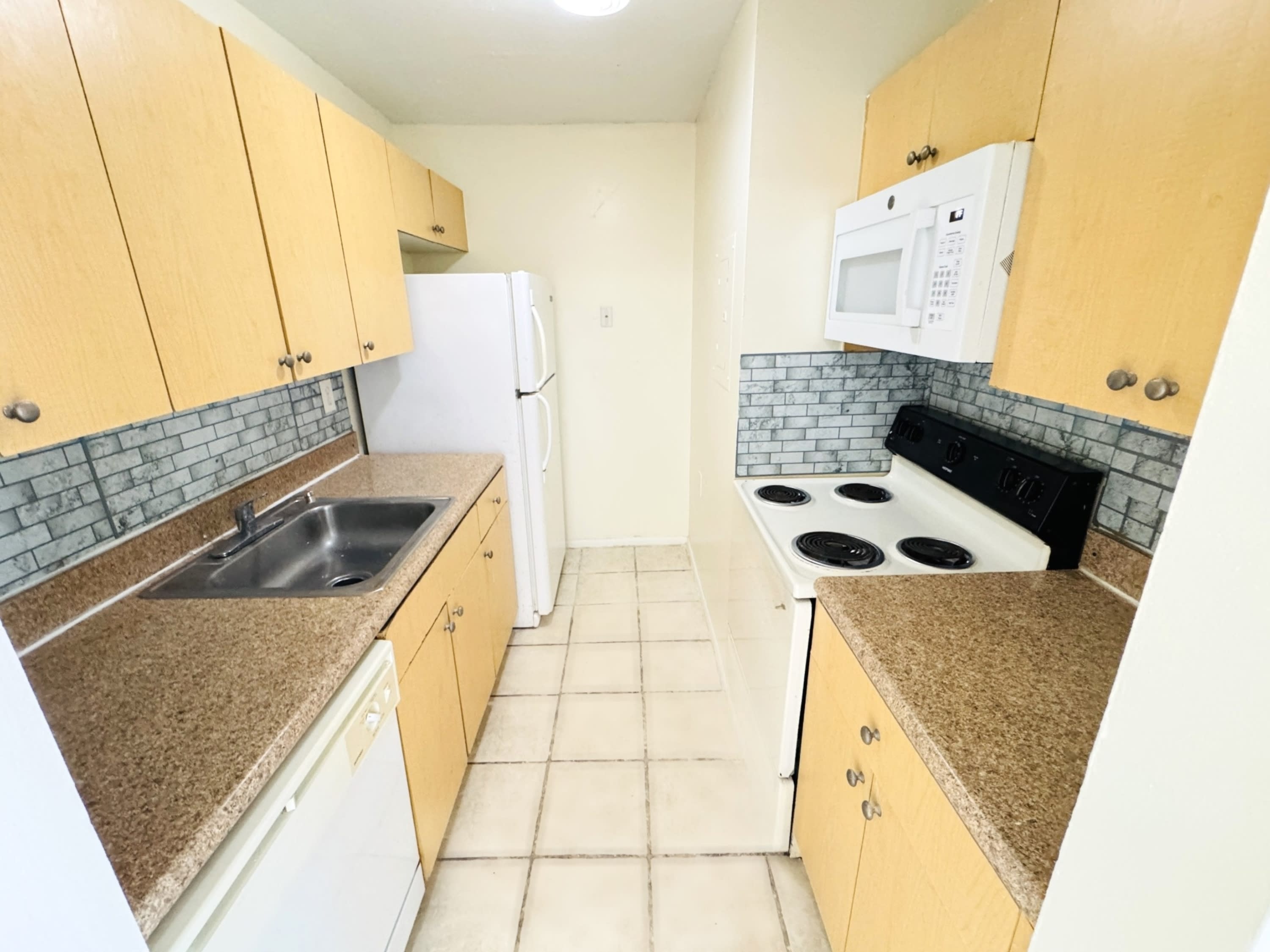 1101 N Benoist Farms Road #106 – photo 3