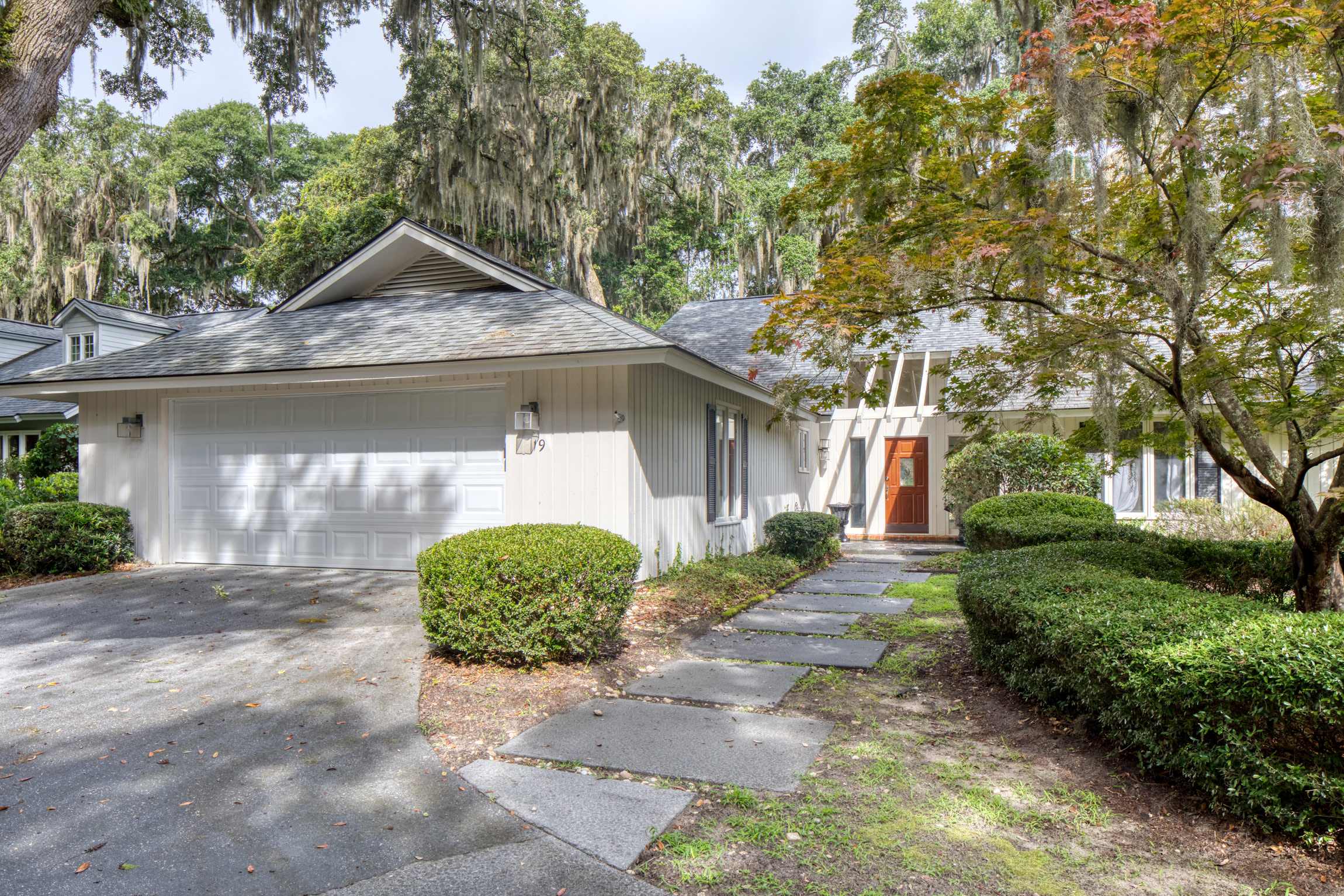19 Romerly Road – photo 2