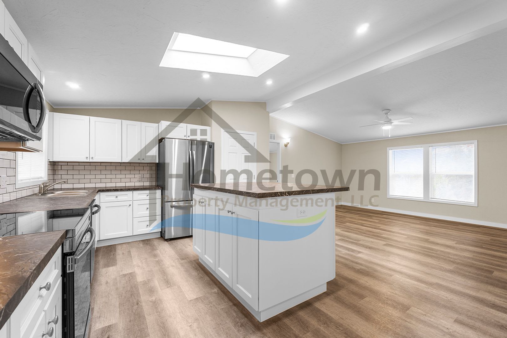 3 Bedroom 2 Bathroom Home in a Rustic Setting with Mountain Views Available in Blanchard! – photo 5