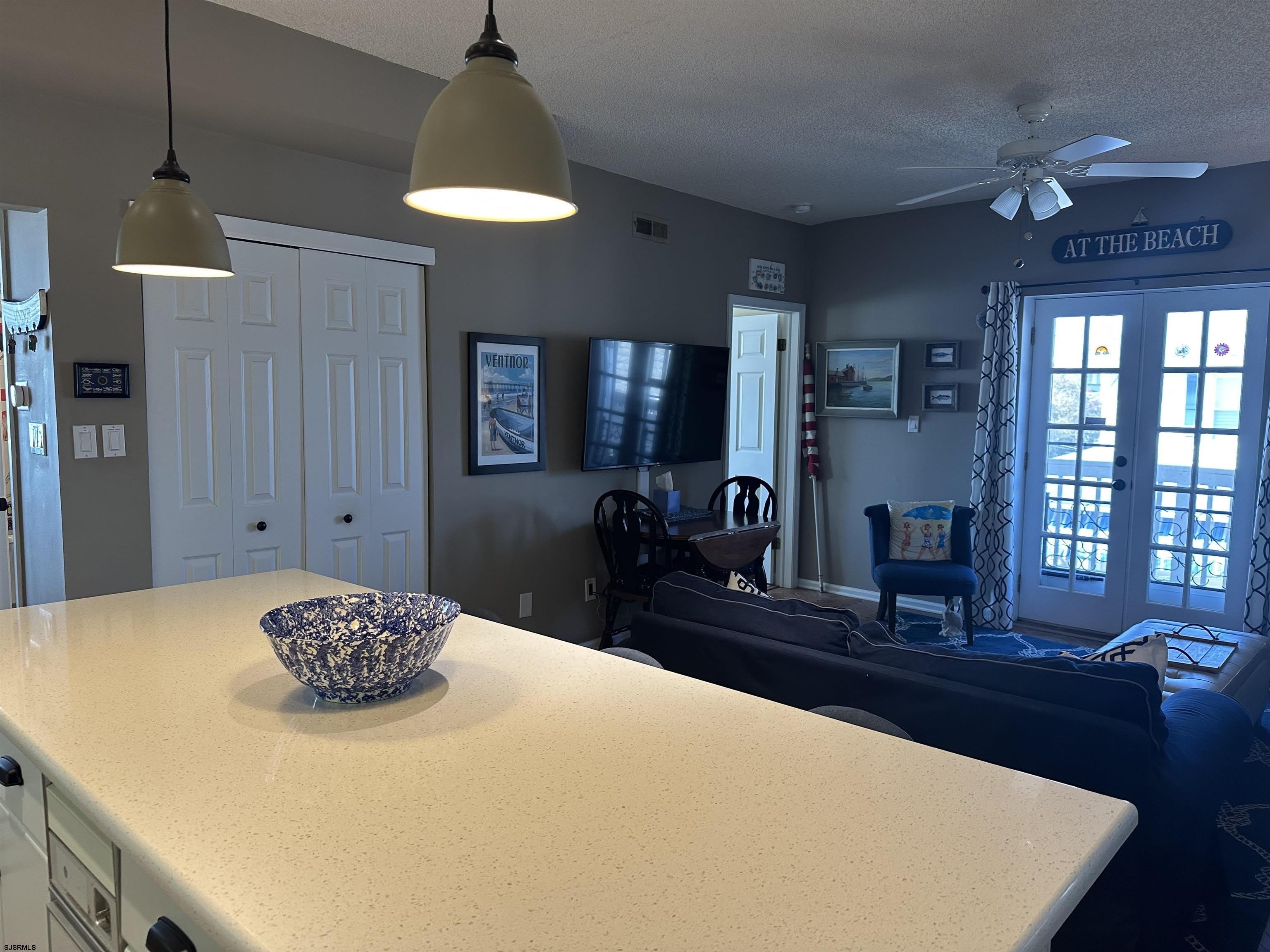25 S Surrey Ave – photo 4