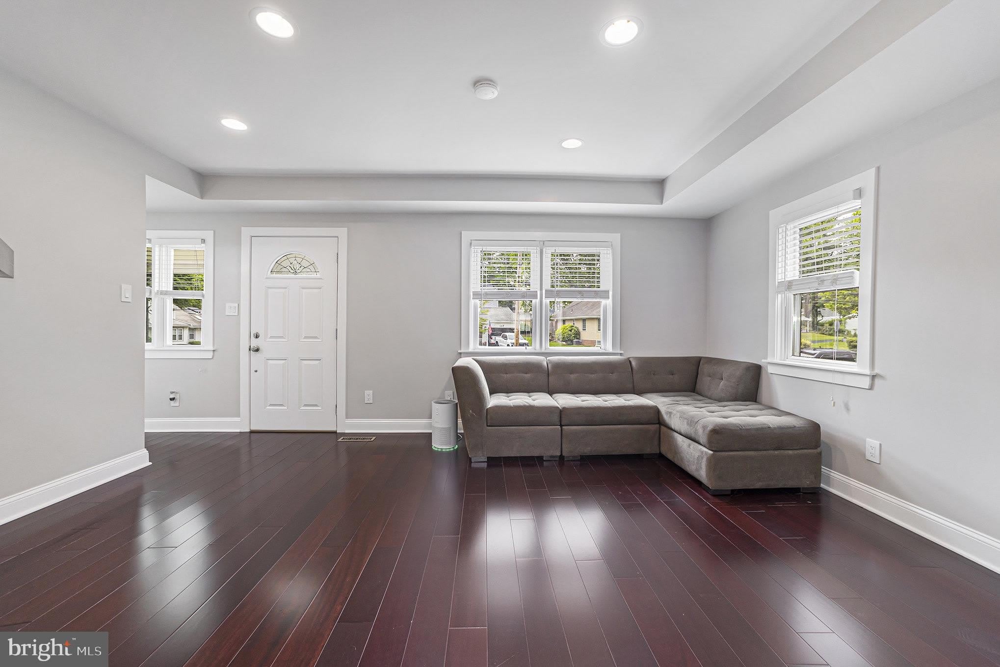 524 CONTINENTAL Road – photo 4