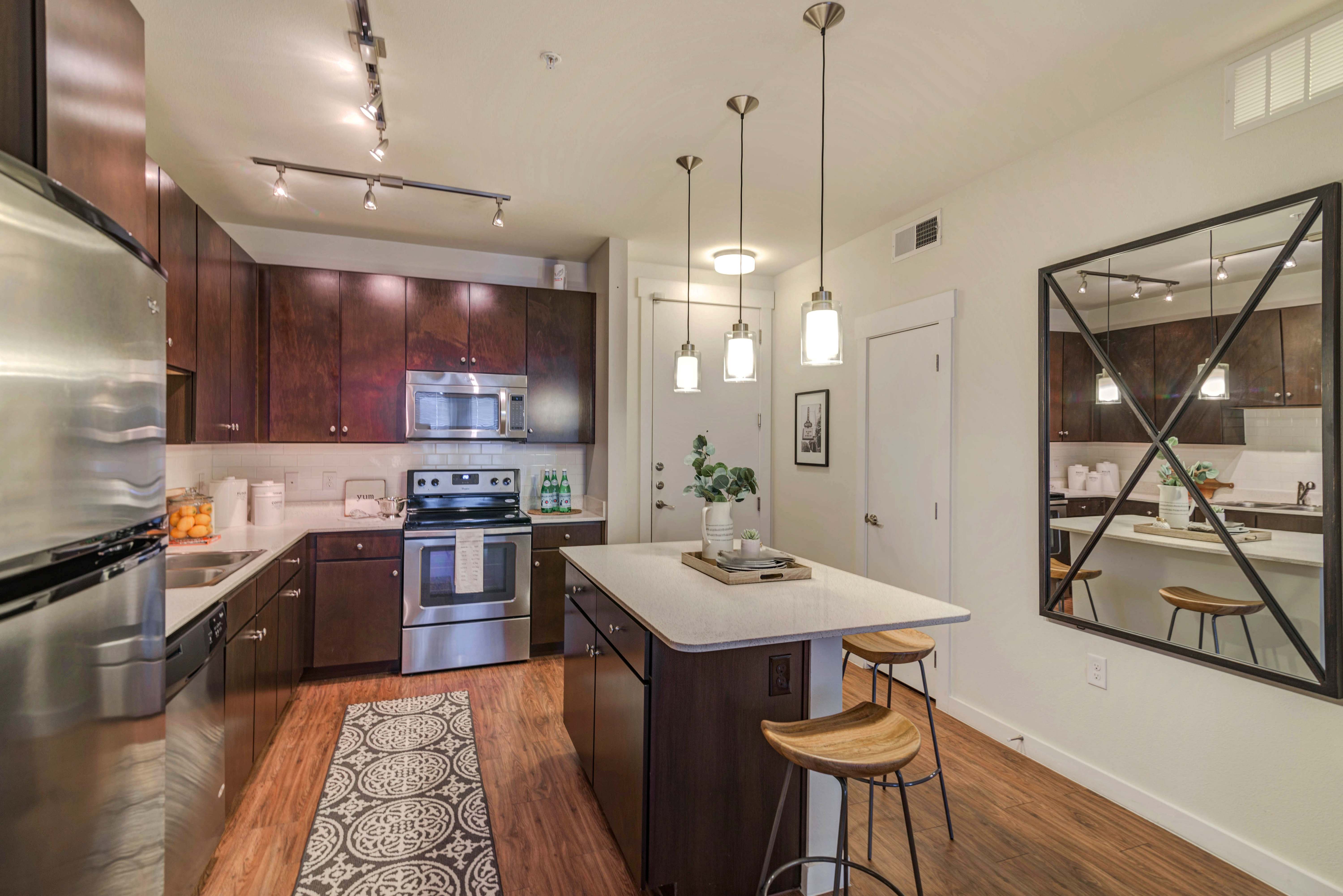 Burnet Flats – photo 2