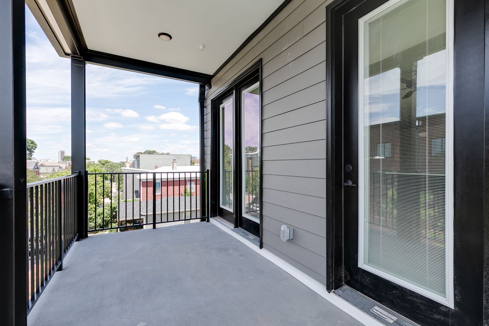 1422 Bainbridge Street – photo 5