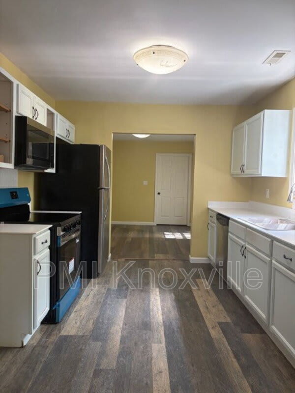 2340 Boxwood Ln – photo 5