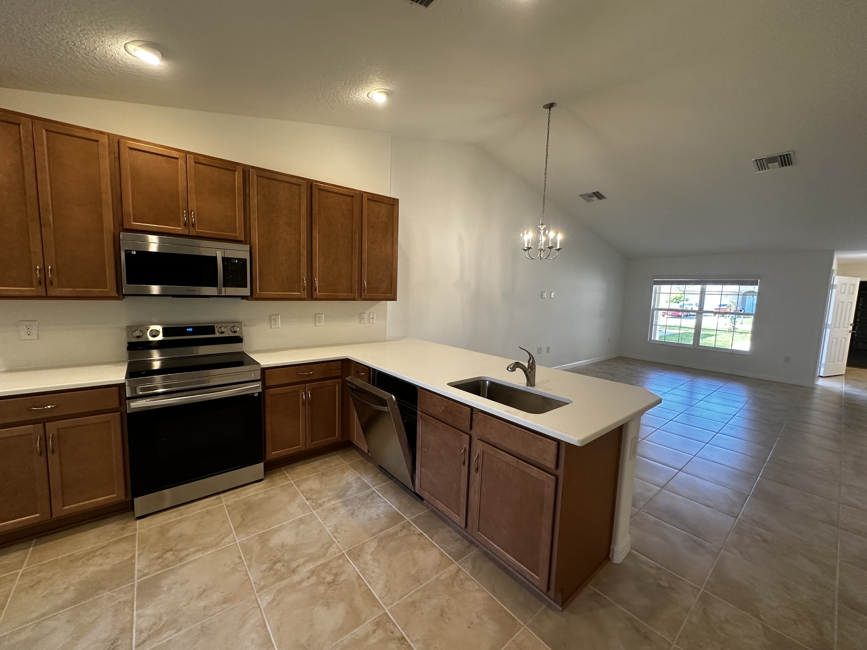 8 Buttonbush Lane. Unit B – photo 3