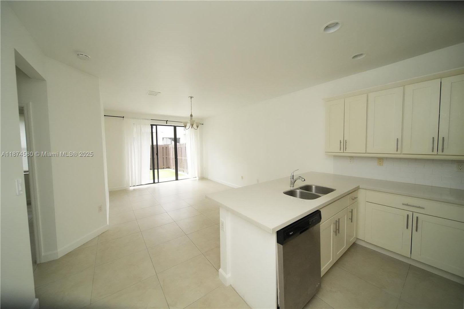 10457 NW 61st Street, Doral, FL 33178 – photo 3