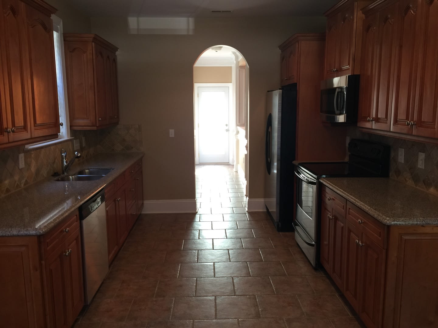 MOVE-IN READY! – photo 5
