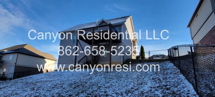 7451 Pfizer Drive – photo 4