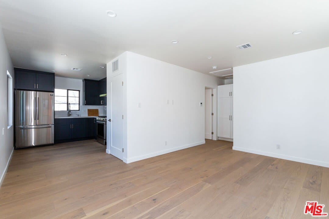 3304 1 2 Casitas Ave – photo 3