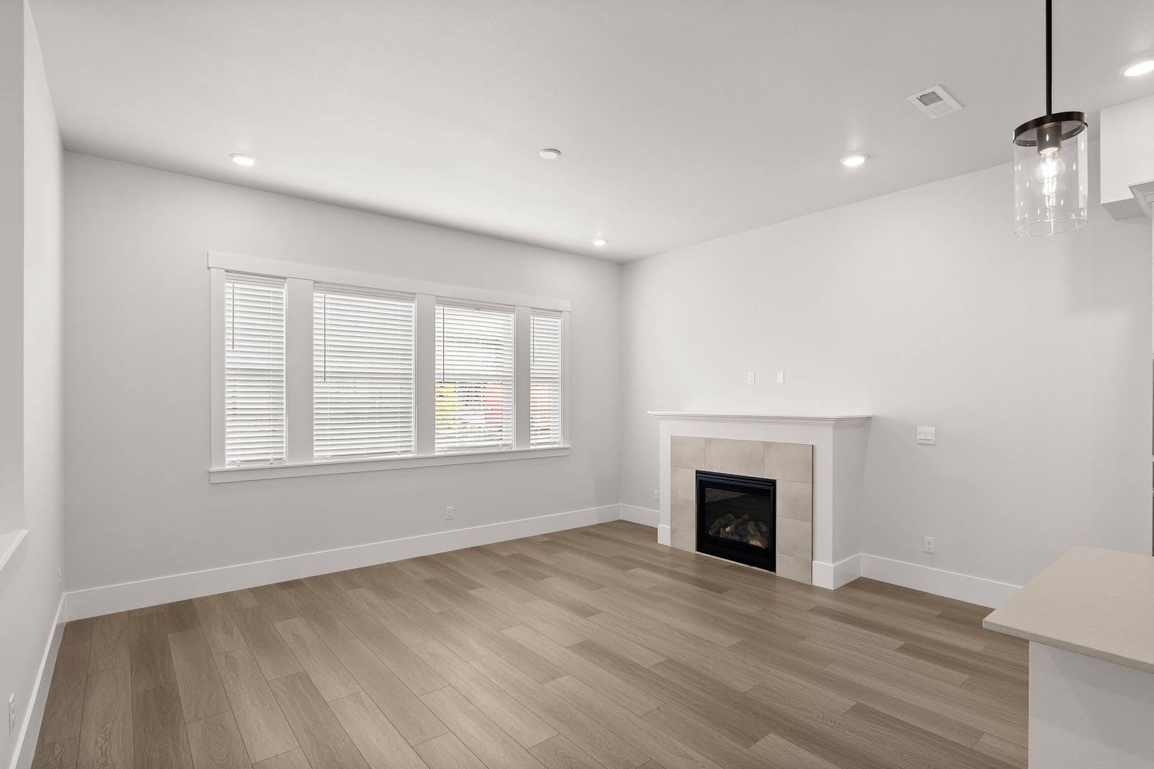 Welcome To Modern Living In This Beautifully Designed 4 Bedroom 2 5 Bath Home – photo 5