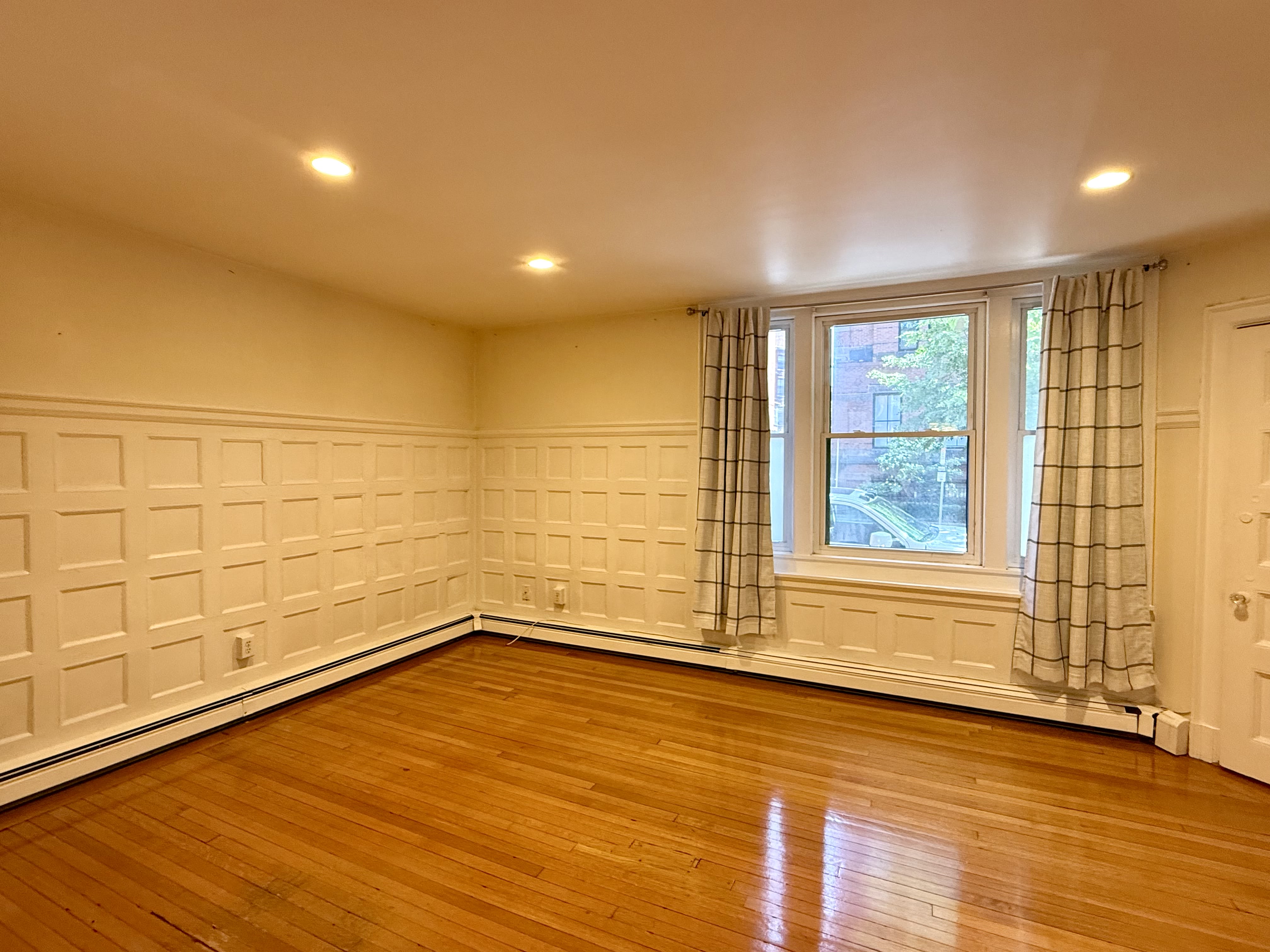 17 Exeter St – photo 4