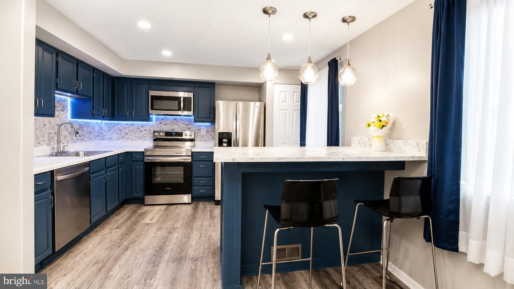 19105 Willow Spring Drive – photo 2