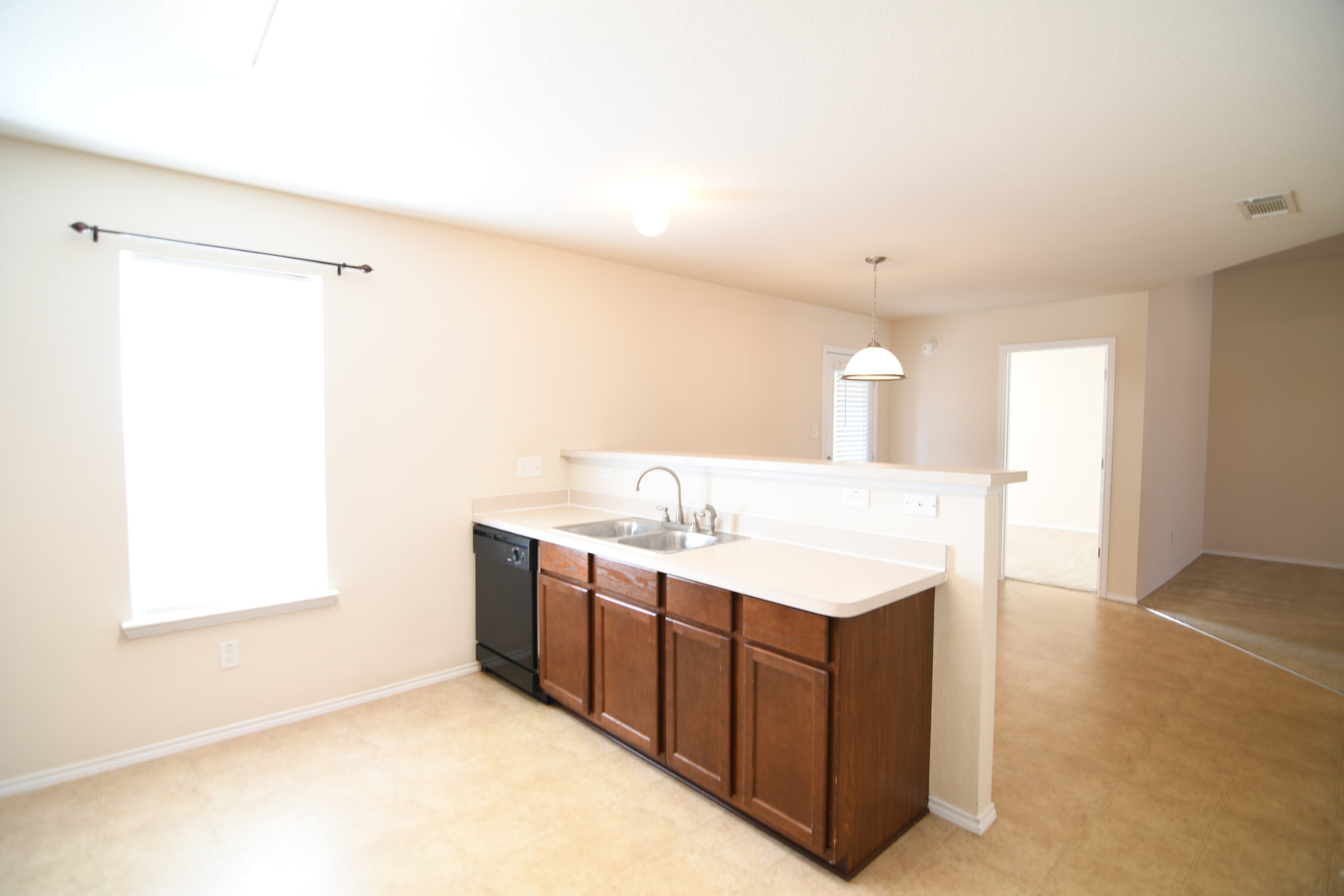 7207 Freedom Dr – photo 4
