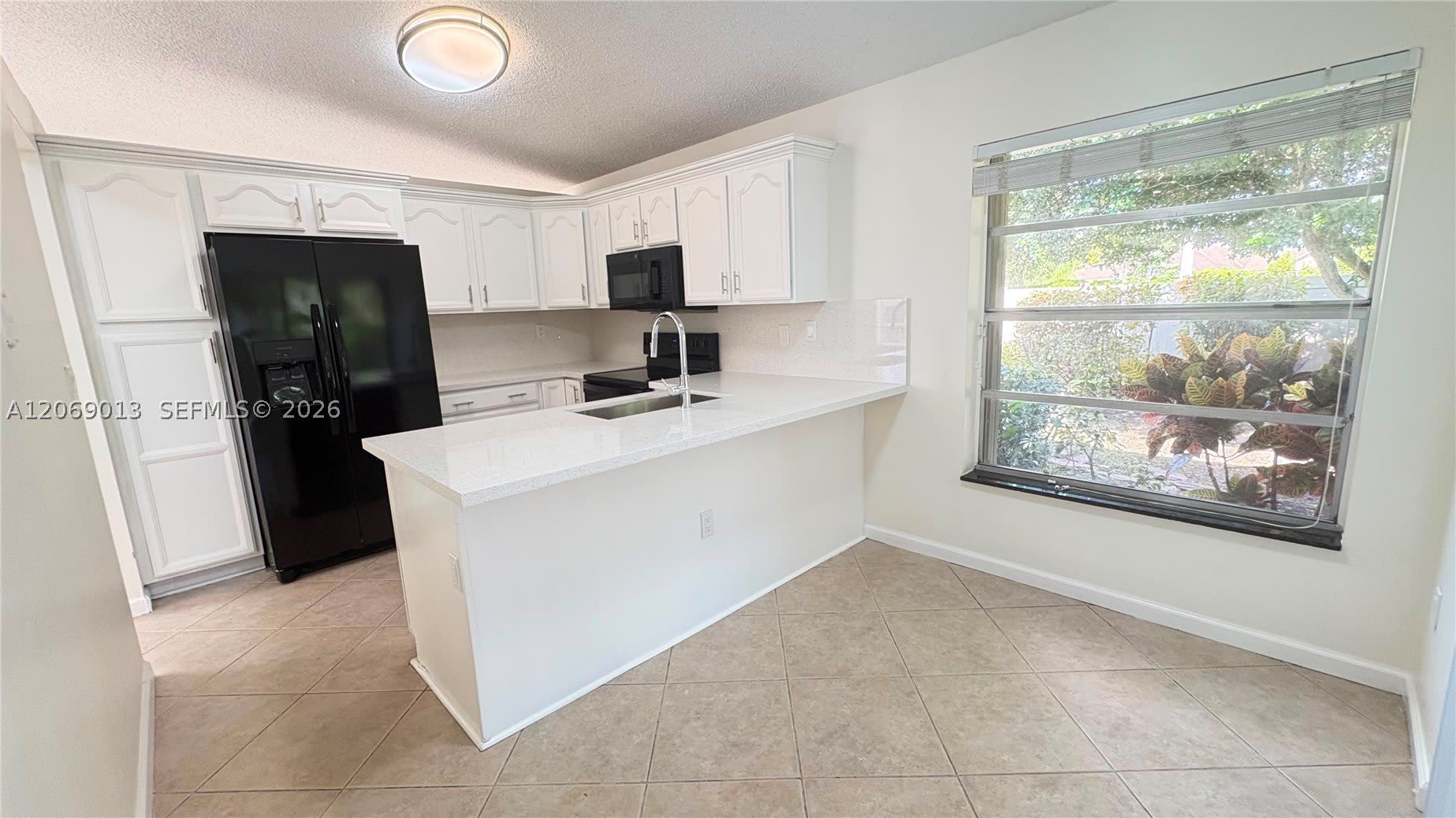 821 W Beckley Sq – photo 5