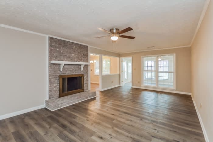 301 Clubland Circle Southeast – photo 4