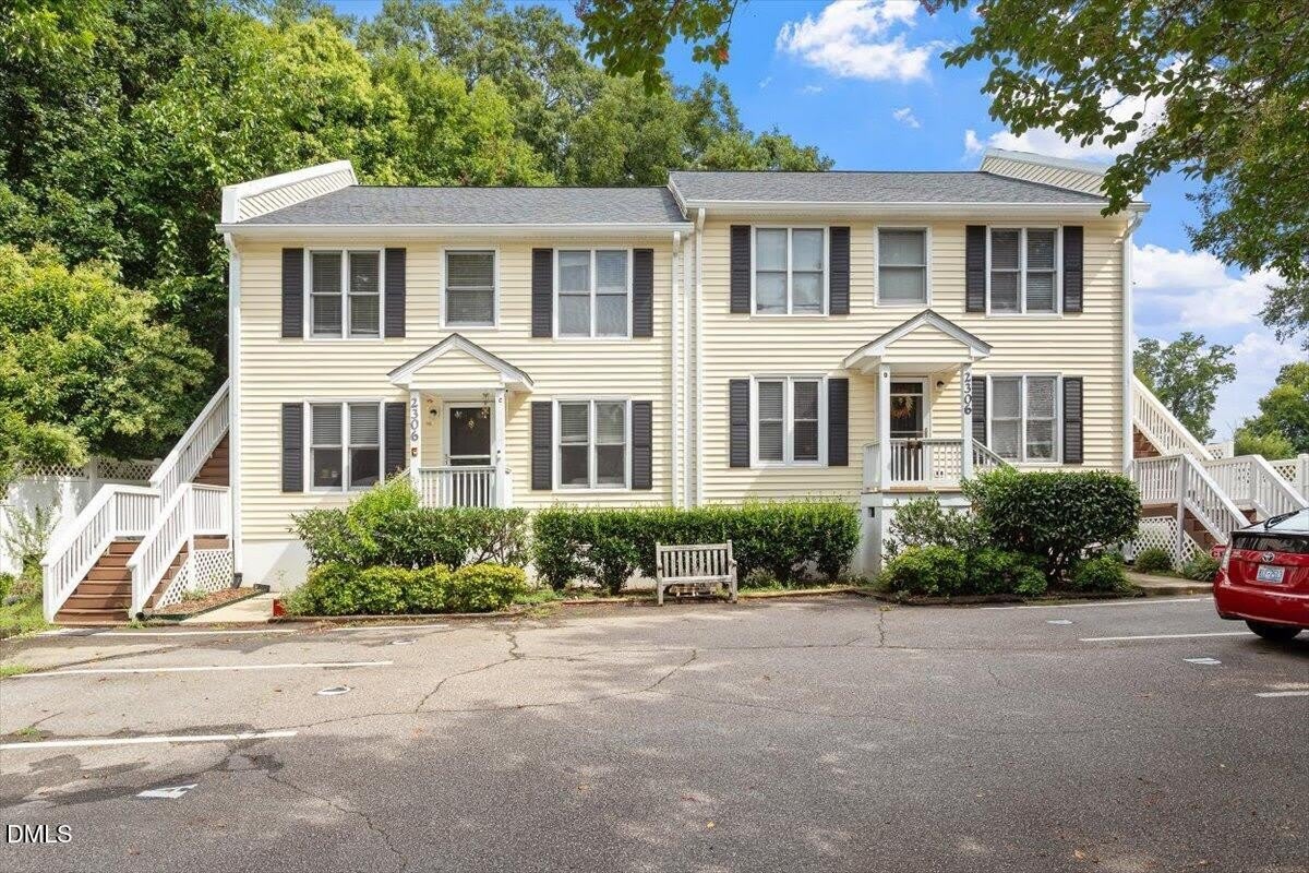 2306 Stafford Avenue – photo 2