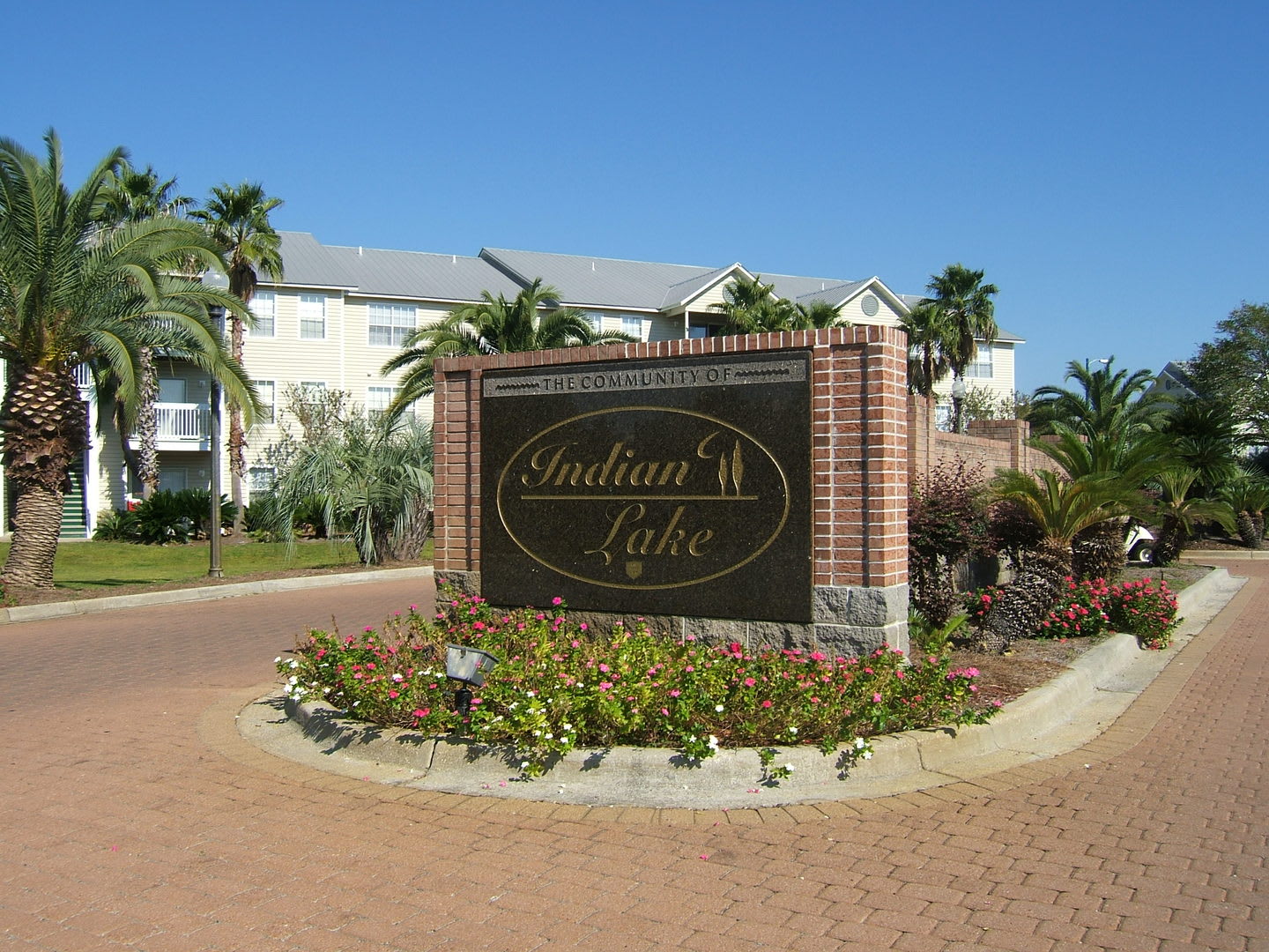 Spacious 3B 2B Unfurnished Condo Near Beach In The Heart Of Destin – photo 1