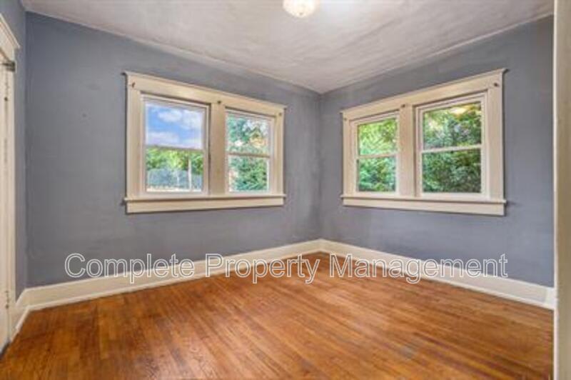 728 41st Street – photo 4
