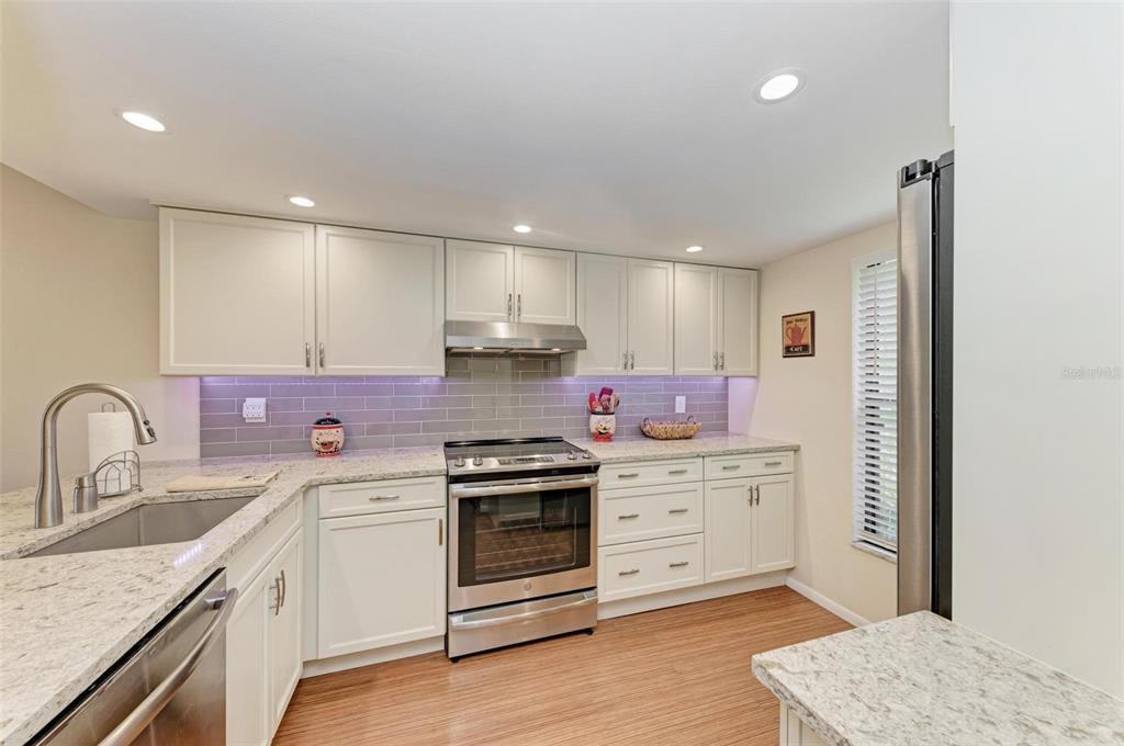 3810 75Th Street West – photo 3