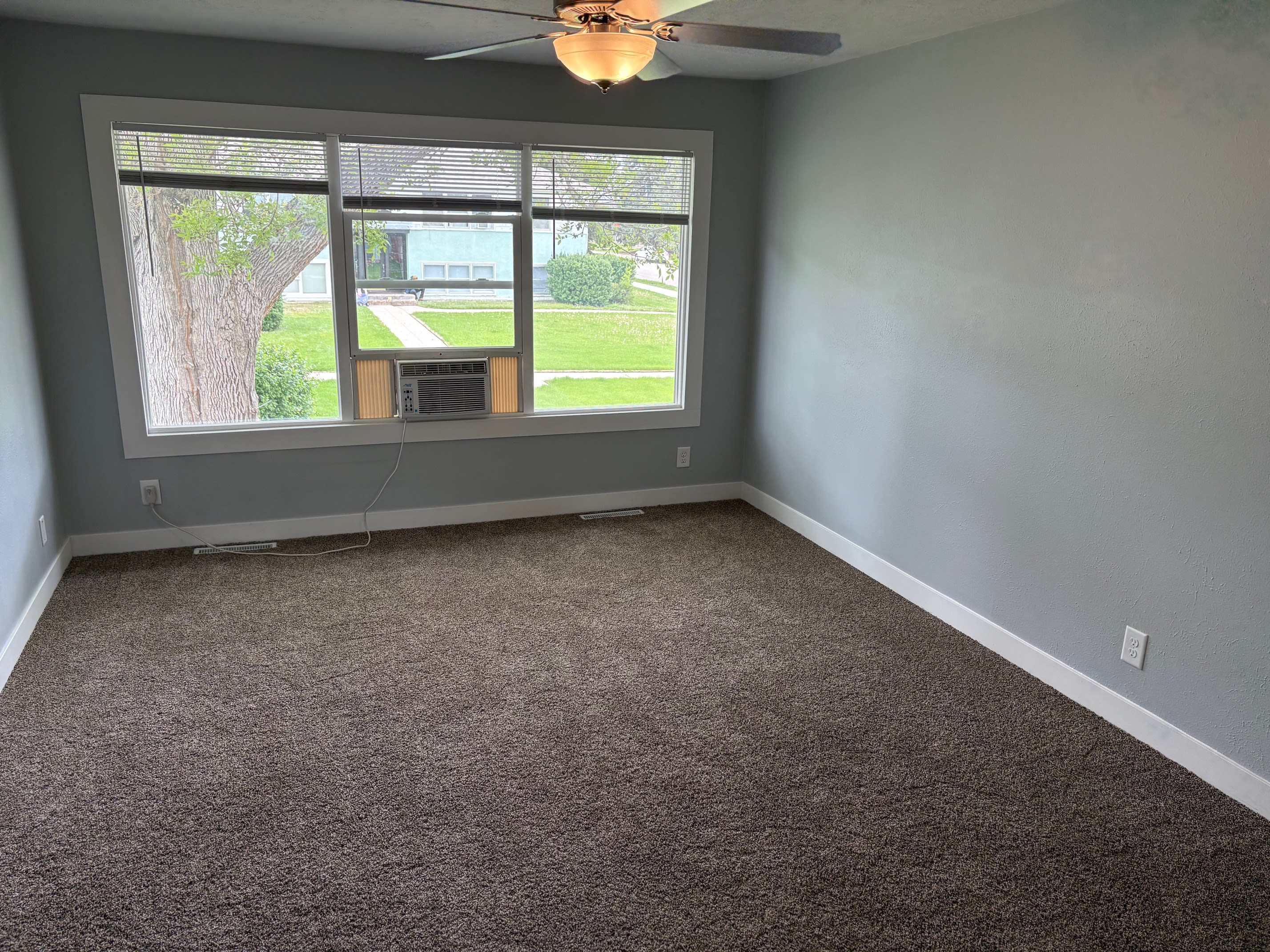1113 6th Ave E Apt 4 – photo 3