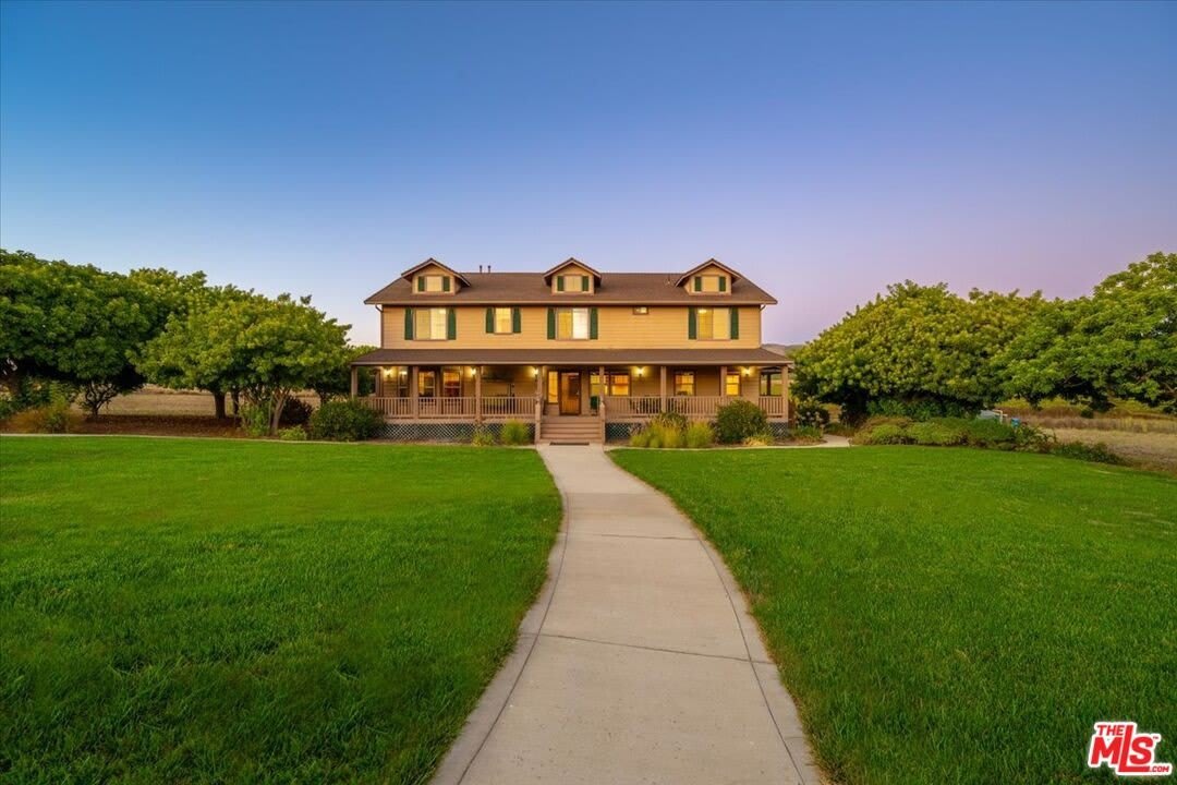230 Hans Place – photo 2