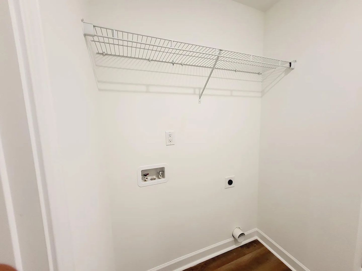 Room In 3 Bedroom Home In Spencer – photo 3