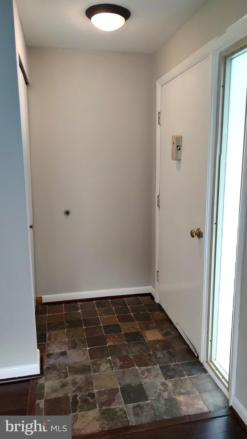 35 EASTFORD Court – photo 3
