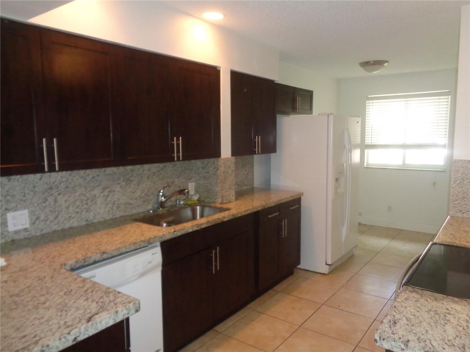 10939 W Broward Boulevard – photo 3