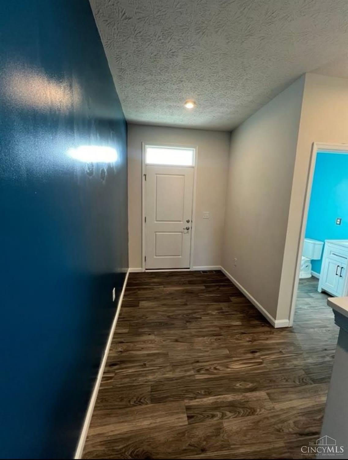 9525 Morris Drive – photo 2