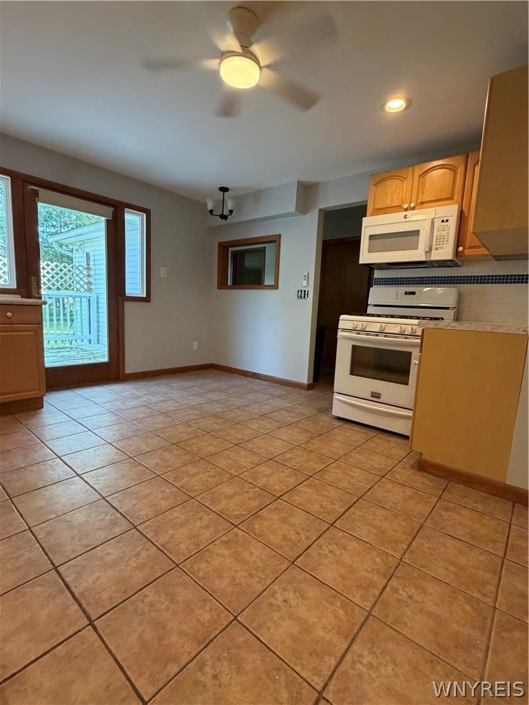 781 Campbell Boulevard – photo 5