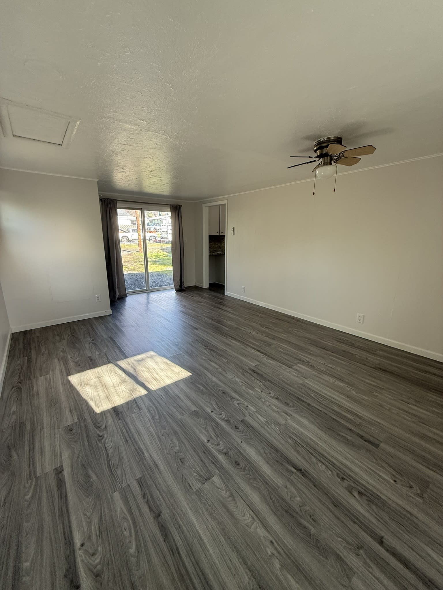 916 Northeast 11th Street – photo 3