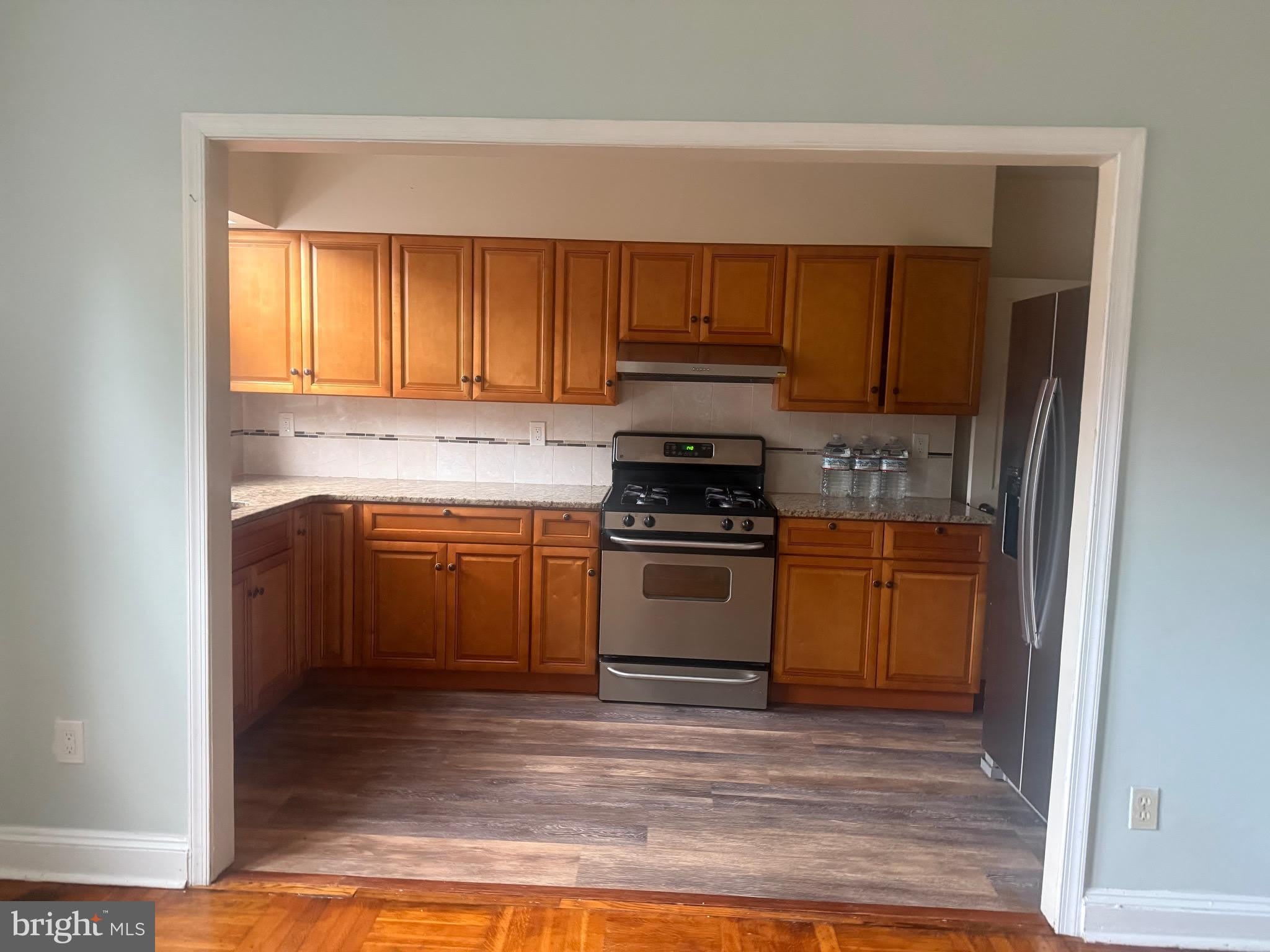 7249 PINE Street – photo 4